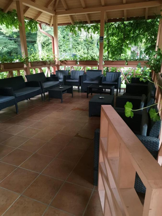 فندق مونياسافي  Vila Cerbul Albastru المظهر الخارجي الصورة
